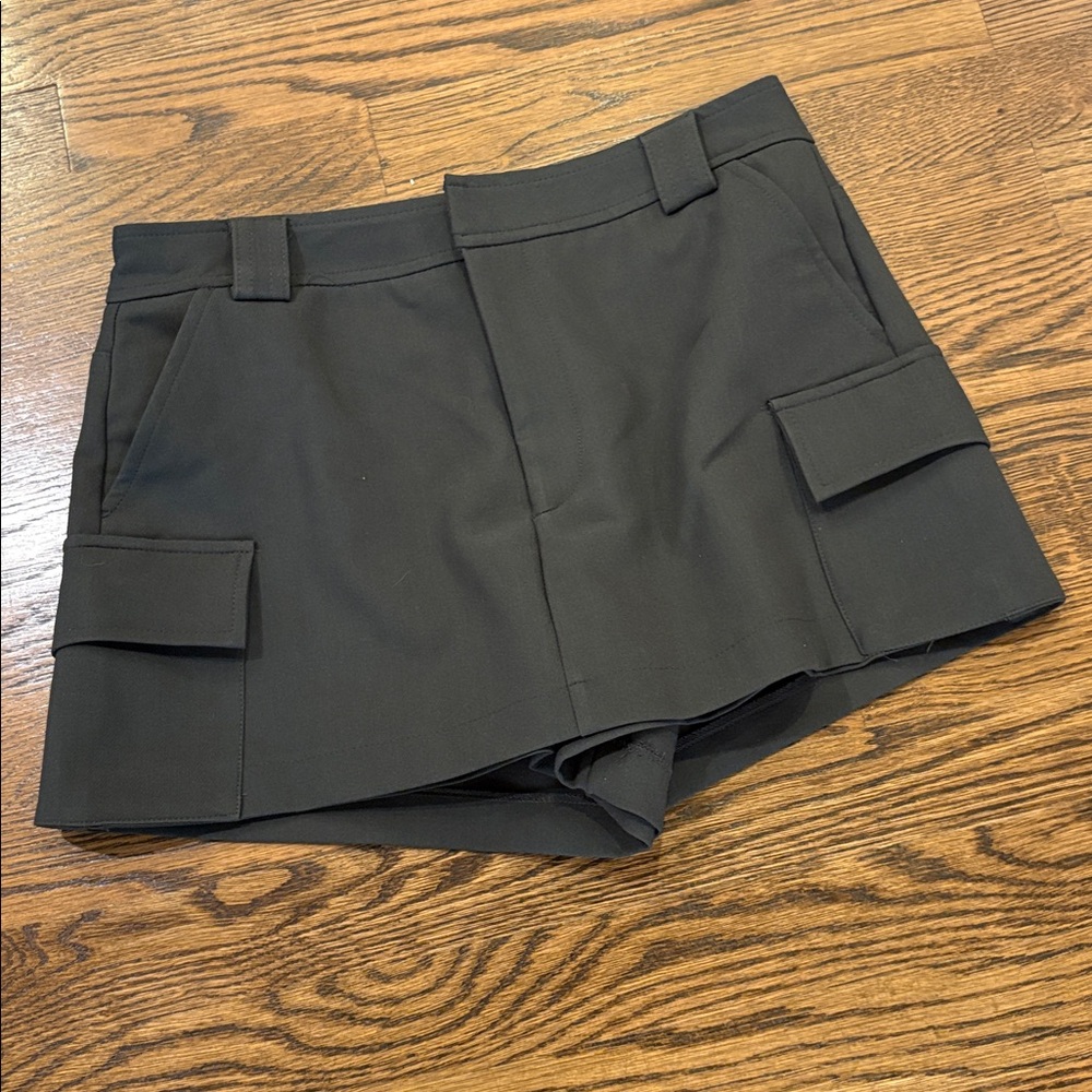 Zara dark green Cargo style mini skort, M